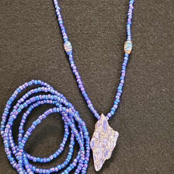 6-PIECE BEADED NECKLACE & BRACELET SET. - Picture 2 of 8